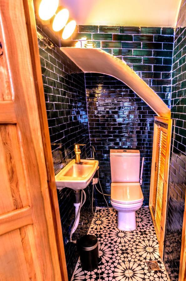 Old World Charm, Modern Comfort Chefchaouen Bagian luar foto